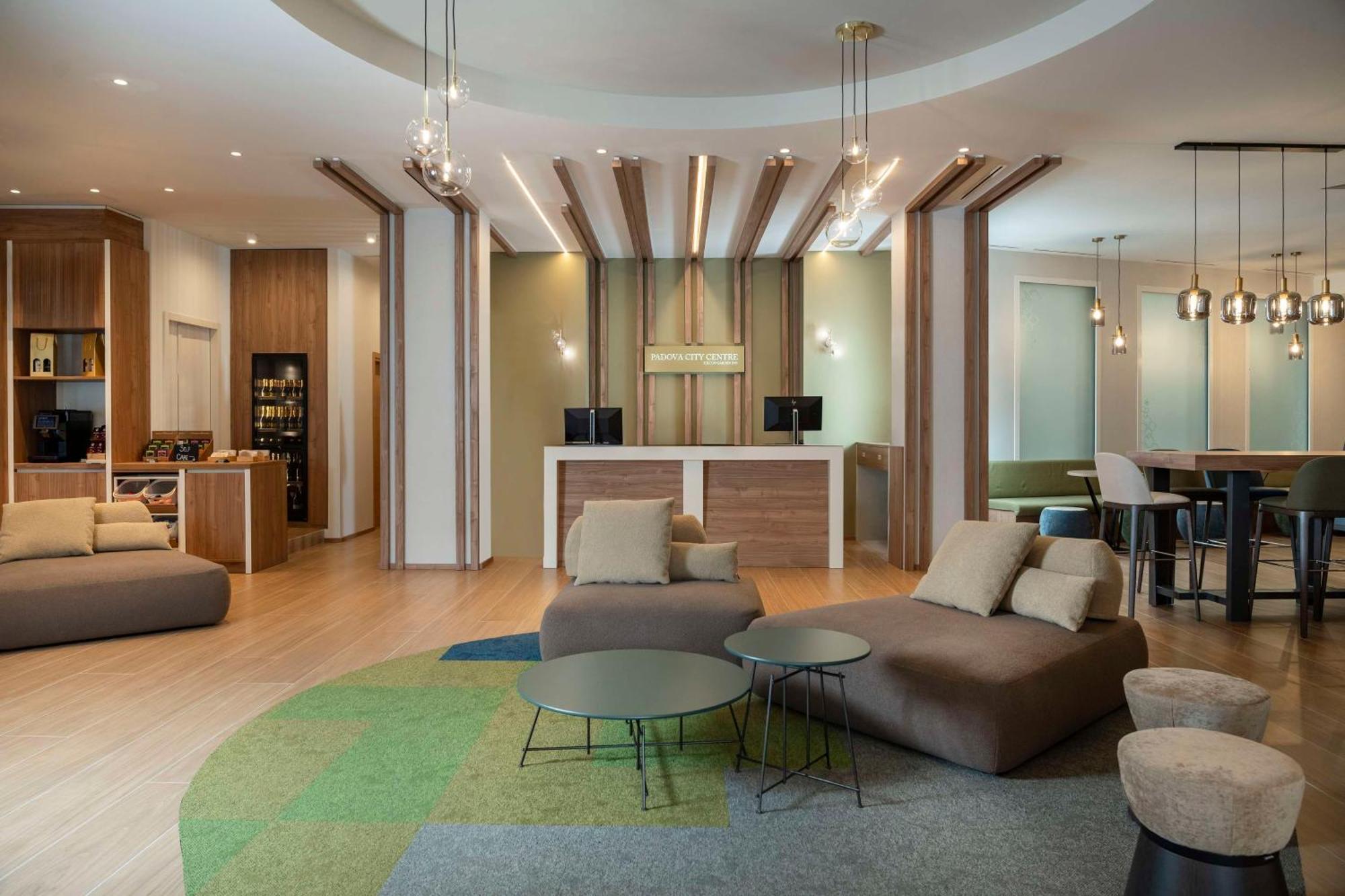 Hilton Garden Inn Padova City Centre Extérieur photo